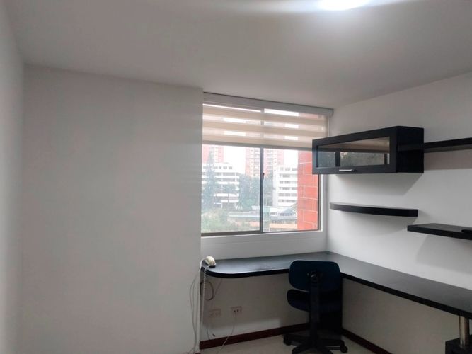 Apartamento de 3 alcobas en arriendo en El Poblado, Medellín, 134 m² · foto 10 de 17
