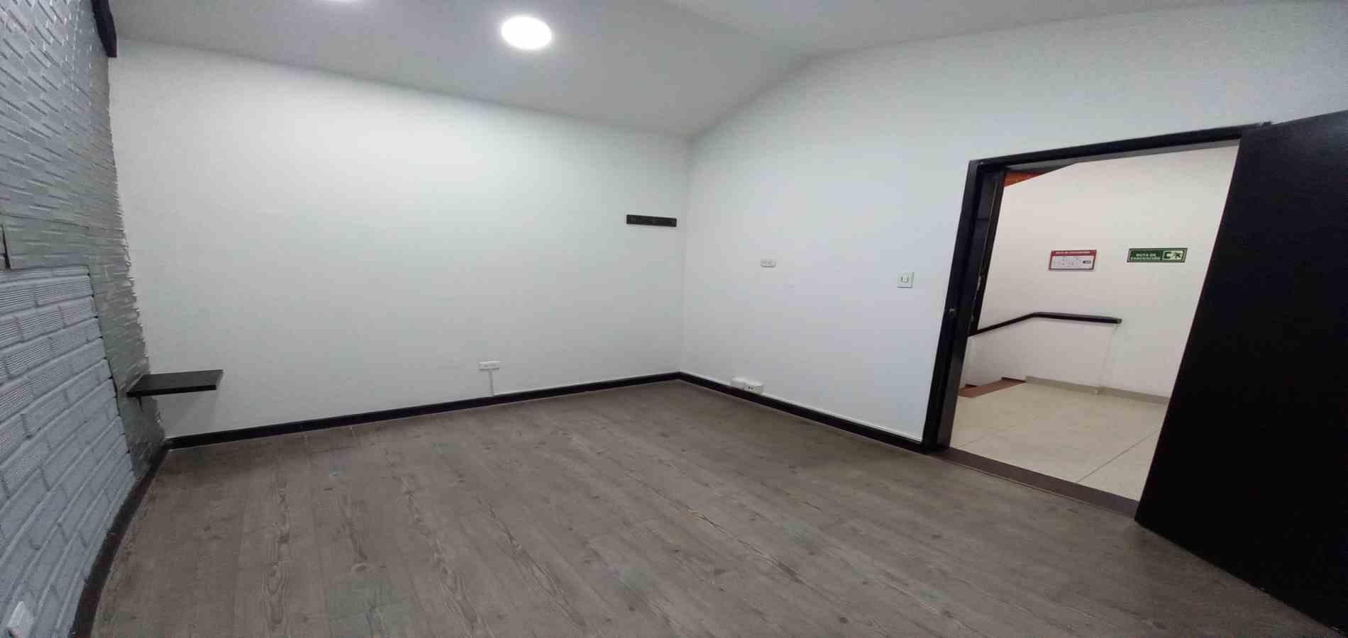 Casa en arriendo en Chipre, Manizales · foto 4 de 24