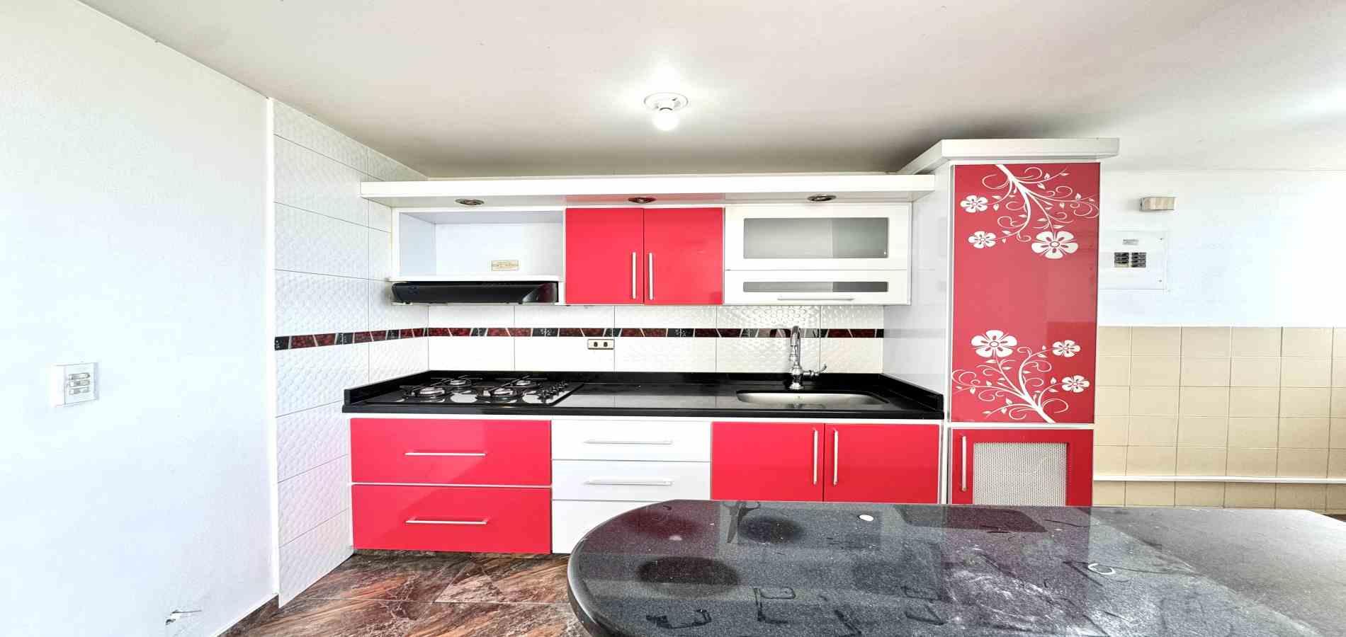 Apartamento en venta en El Plumon, Pereira · foto 2 de 9