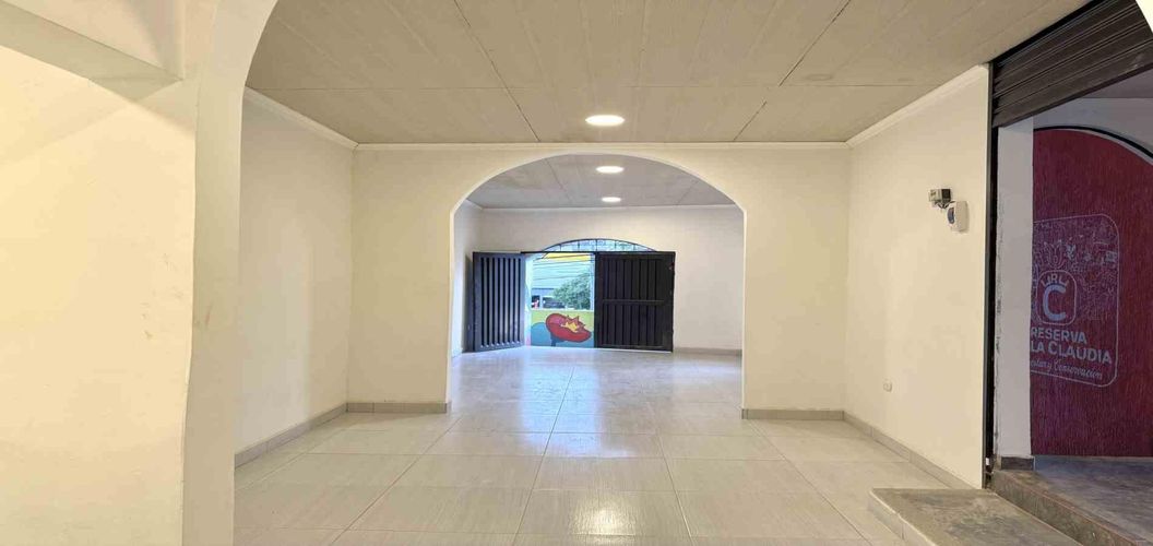 Local en arriendo en San Jose Sur, Pereira, 38 m² · foto 2 de 11