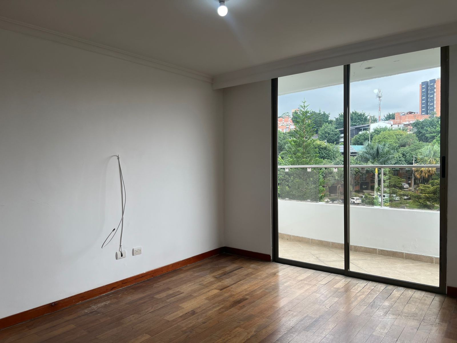 Apartamento en arriendo en Loma Benedictinos, Envigado · foto 11 de 18