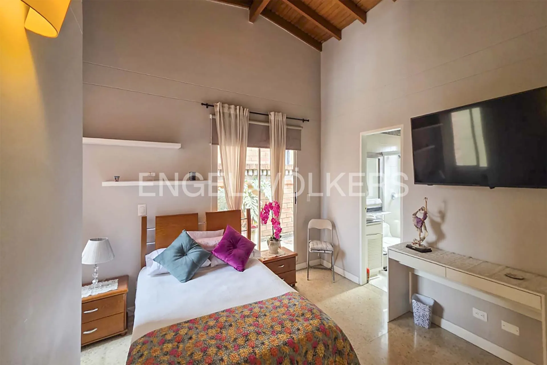 Apartamento en arriendo en Laureles, Medellín · foto 12 de 19