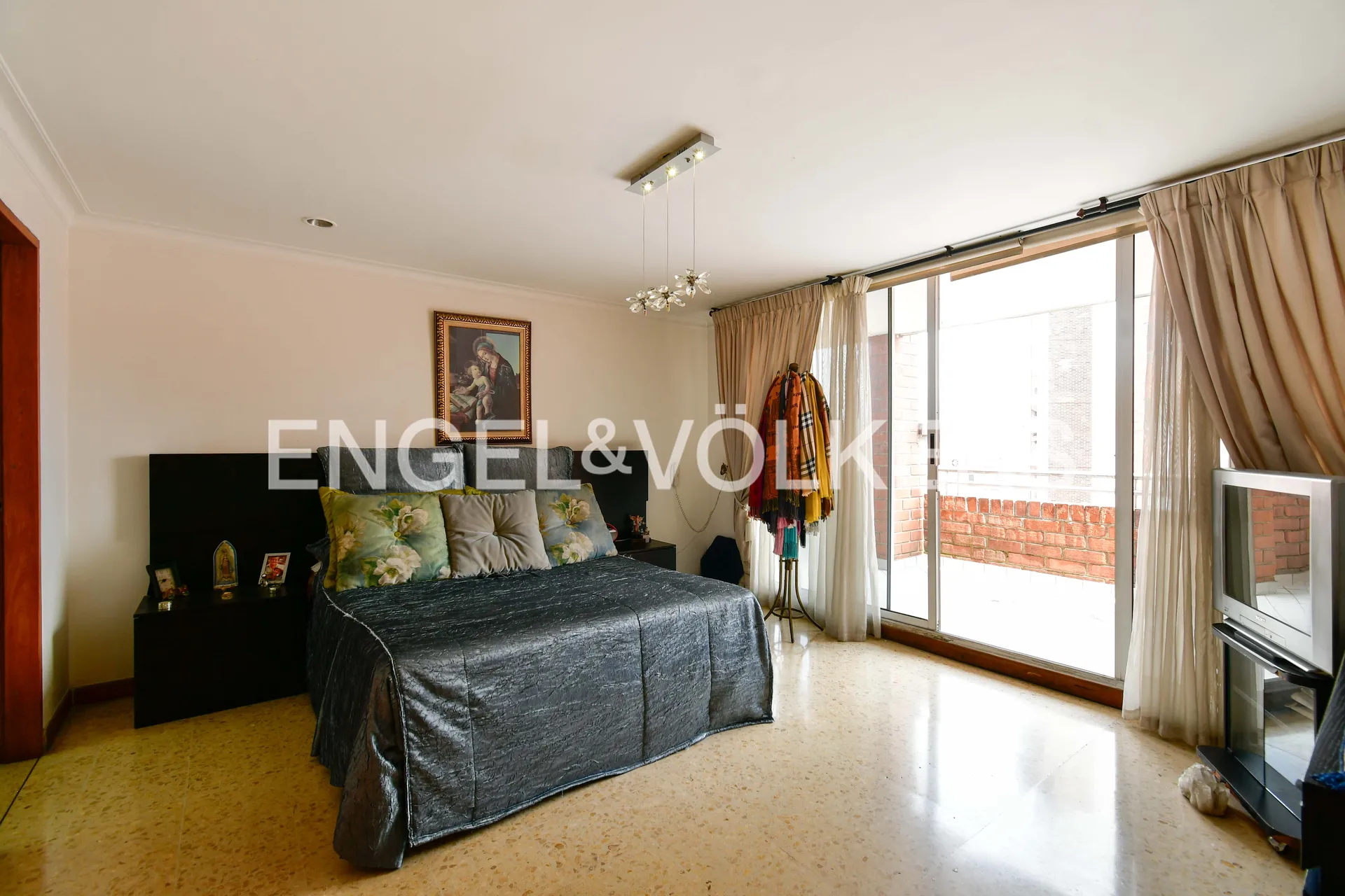 Apartamento en arriendo en Laureles, Medellín · foto 9 de 19