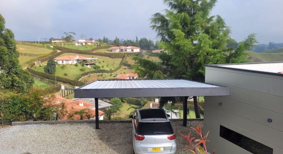 Casa de 3 alcobas en venta en San Antonio De Pereira, Rionegro, 270 m² · foto 4 de 18