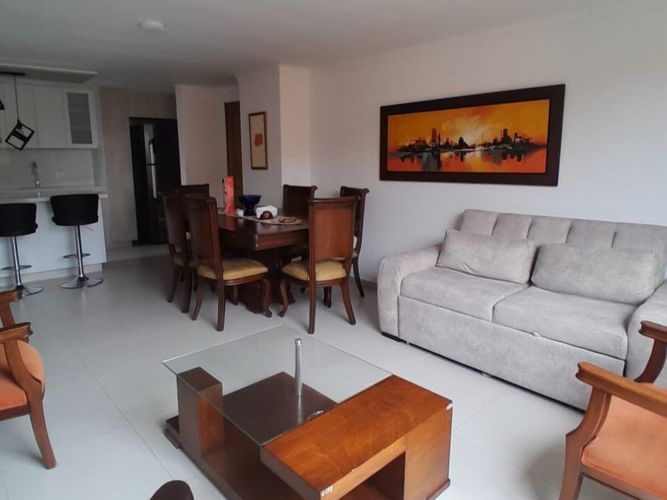 Apartamento de 2 alcobas en arriendo en El Poblado, Medellín, 78 m² · foto 3 de 11
