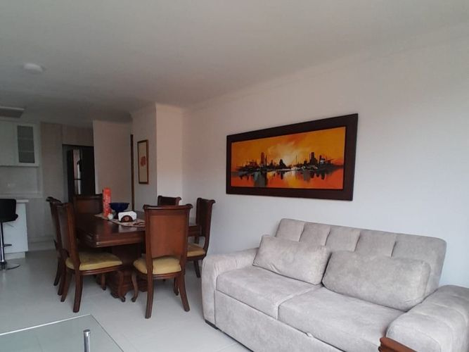 Apartamento de 2 alcobas en arriendo en El Poblado, Medellín, 78 m² · foto 2 de 11