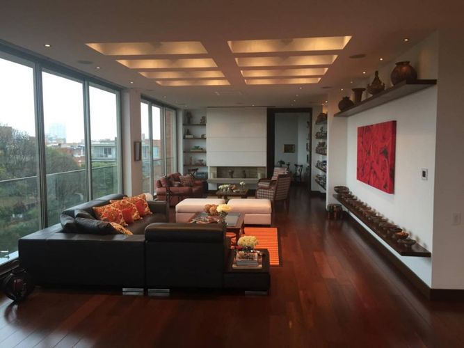 Apartamento de 3 alcobas en venta en Chicó Navarra, Bogotá, 316 m² · foto 4 de 24