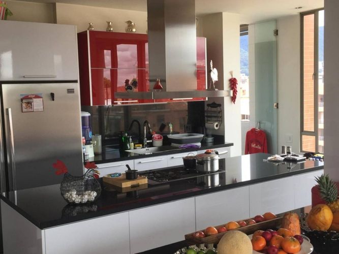 Apartamento de 3 alcobas en venta en Chicó Navarra, Bogotá, 316 m² · foto 7 de 24