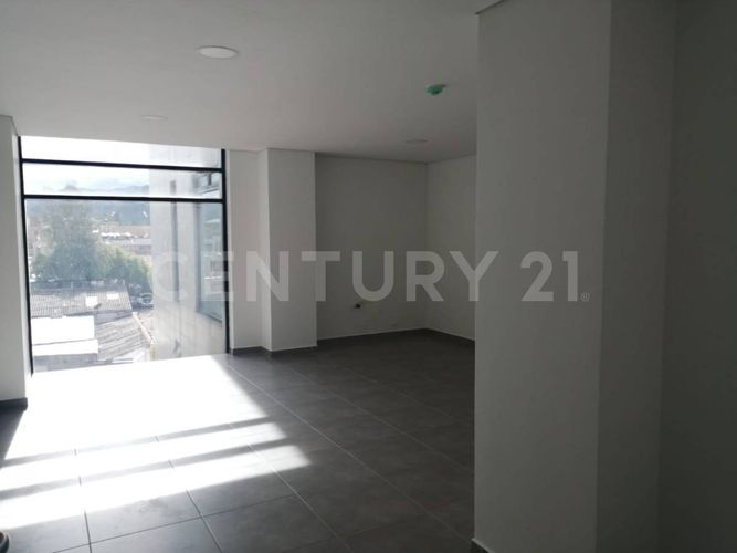 Oficina en arriendo en Centro, Cajicá, 29 m² · foto 3 de 15