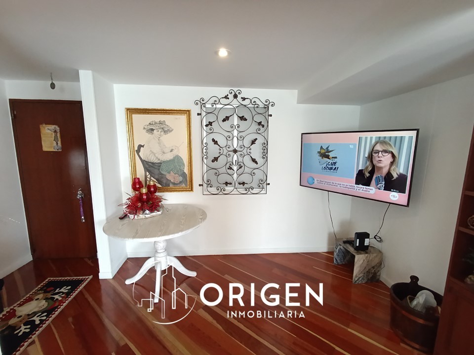 Apartamento en venta en Gratamira, Bogotá · foto 2 de 24