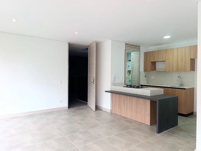 Apartamento de 1 alcoba en arriendo en Los Balsos, Medellín, 67 m² · foto 9 de 18