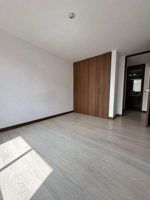 Apartamento de 2 alcobas en venta en Camino Verde, Envigado, 77 m² · foto 7 de 24