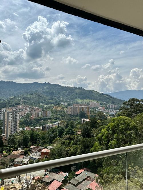 Apartamento de 2 alcobas en venta en Camino Verde, Envigado, 77 m² · foto 20 de 24