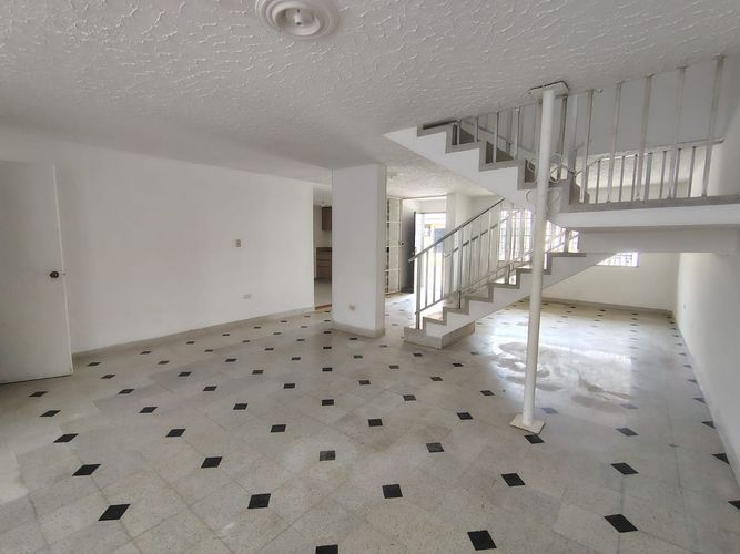 Oficina en arriendo en Laureles, Medellín, 320 m² · foto 2 de 20