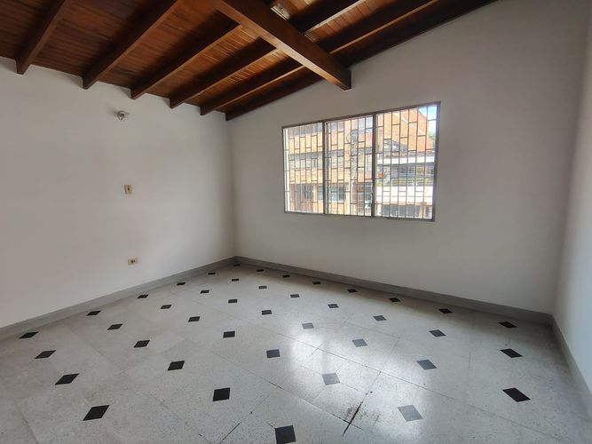 Oficina en arriendo en Laureles, Medellín, 320 m² · foto 15 de 20