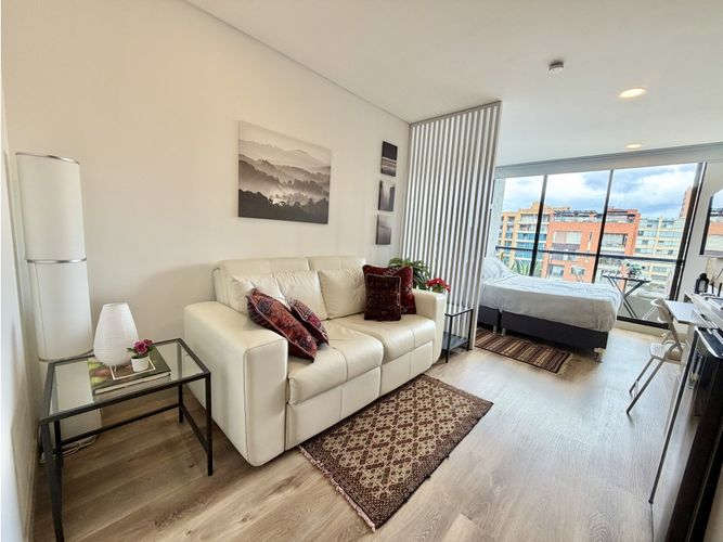 Apartaestudio en venta en Chico, Bogotá, 27 m² · foto 2 de 15