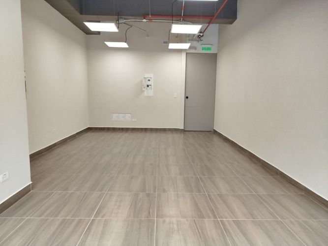 Oficina en arriendo en El Poblado, Medellín, 44 m² · foto 5 de 8
