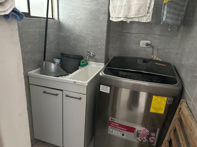 Apartamento de 3 alcobas en venta en Las Palmas, Ricaurte, 75 m² · foto 2 de 17