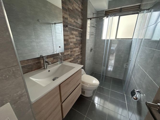 Apartamento de 3 alcobas en venta en Las Palmas, Ricaurte, 75 m² · foto 8 de 17