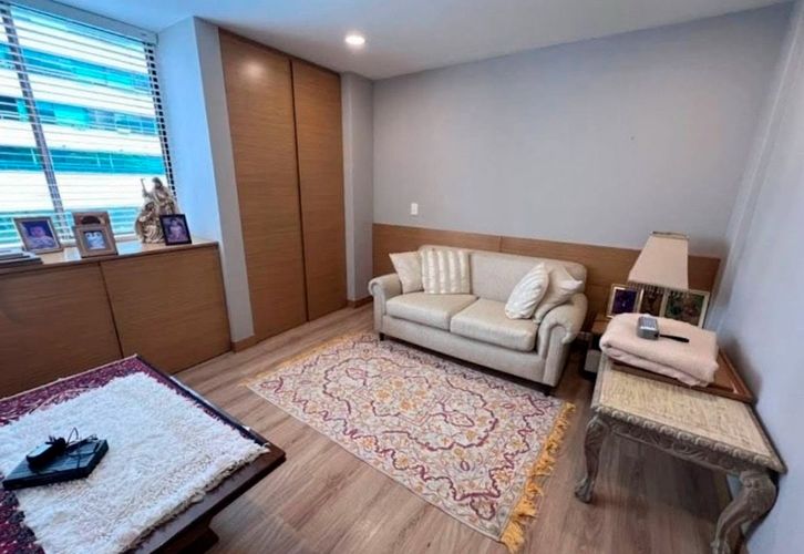 Apartamento de 2 alcobas en venta en El Poblado, Medellín, 133 m² · foto 6 de 13