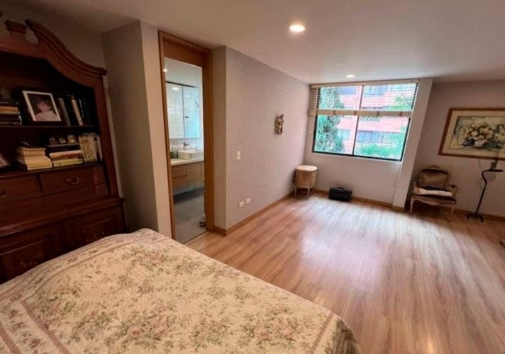 Apartamento de 2 alcobas en venta en El Poblado, Medellín, 133 m² · foto 10 de 13