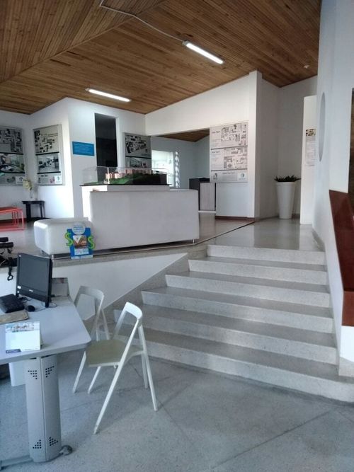 Casa de 6 alcobas en venta en Cristales, Cali, 550 m² · foto 2 de 10