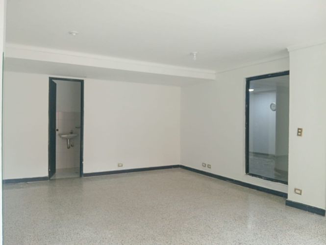Local en arriendo en Laureles, Medellín, 40 m² · foto 4 de 9