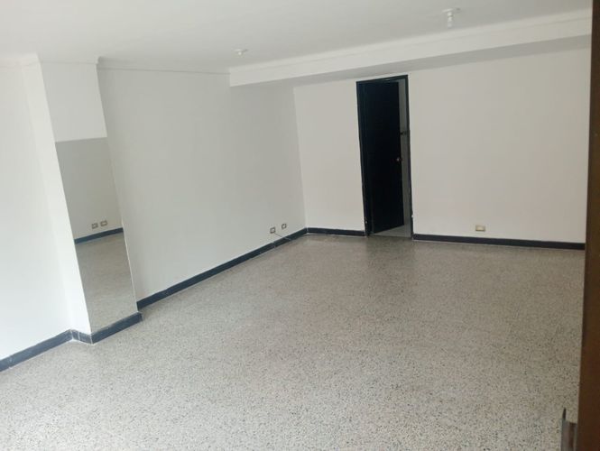Local en arriendo en Laureles, Medellín, 40 m² · foto 6 de 9