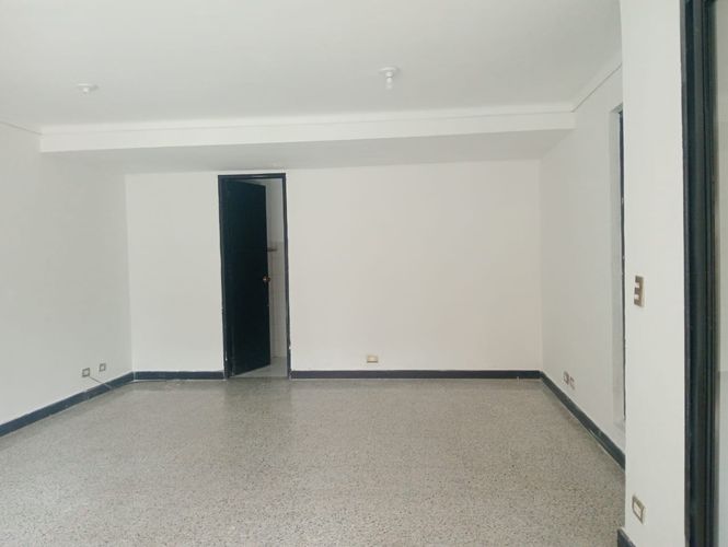 Local en arriendo en Laureles, Medellín, 40 m² · foto 5 de 9