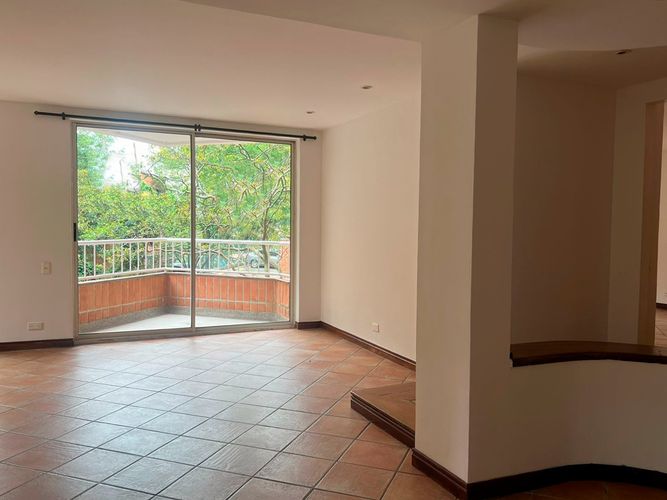 Apartamento en venta en El Poblado, Medellín · foto 2 de 16
