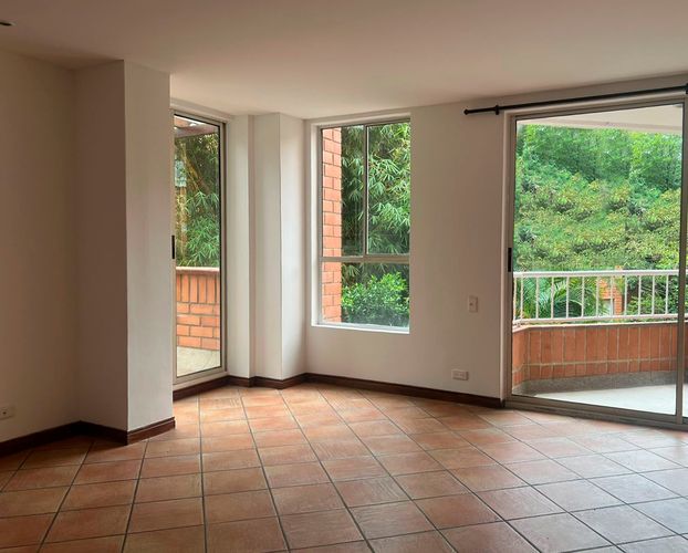 Apartamento en venta en El Poblado, Medellín · foto 3 de 16
