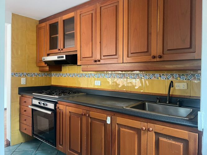 Apartamento en venta en El Poblado, Medellín · foto 5 de 16