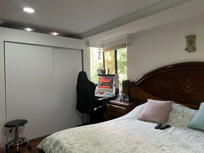 Apartamento de 3 alcobas en venta en El Poblado, Medellín, 96 m² · foto 8 de 11