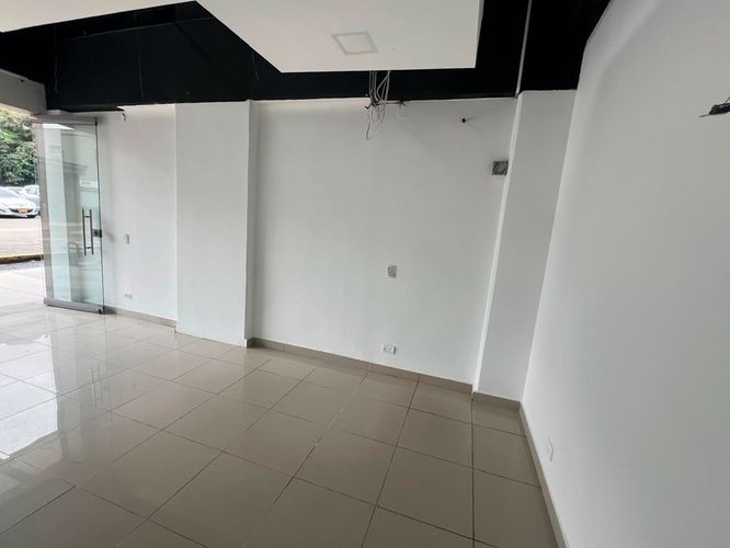 Local en arriendo en La Florida, Medellín, 30 m² · foto 3 de 12