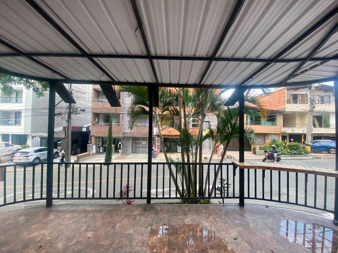 Local en arriendo en La Paz, Envigado, 77 m² · foto 5 de 5