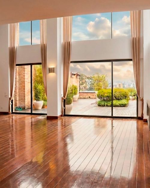 Apartamento de 3 alcobas en venta en Chico, Bogotá, 500 m² · foto 2 de 22