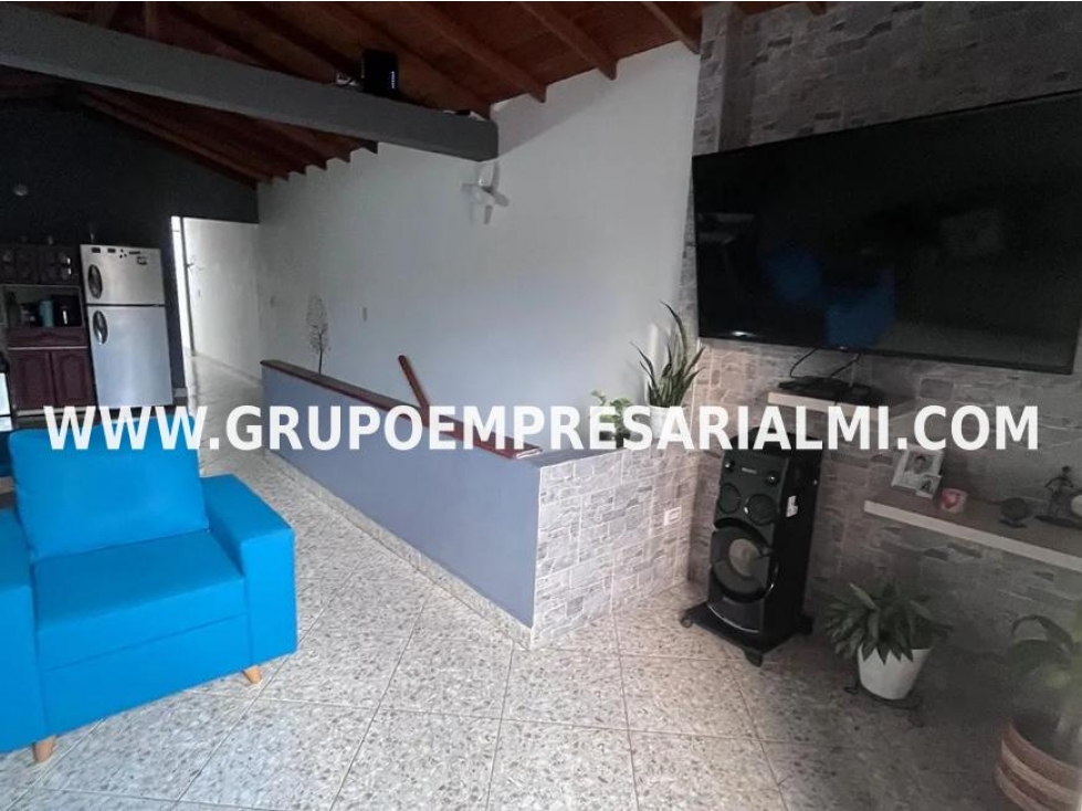 Apartaestudio for sale in Villa hermosa, Medellín 5