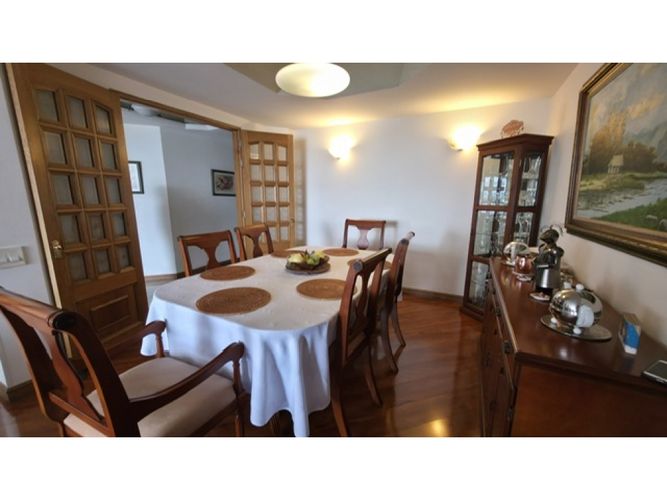 Apartamento de 3 alcobas en venta en Niza Suba, Bogotá, 231 m² · foto 4 de 20