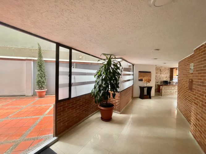 Apartamento de 3 alcobas en venta en Cedritos, Bogotá, 96 m² · foto 17 de 24