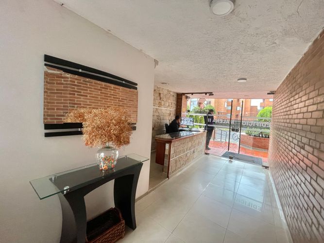 Apartamento de 3 alcobas en venta en Cedritos, Bogotá, 96 m² · foto 18 de 24