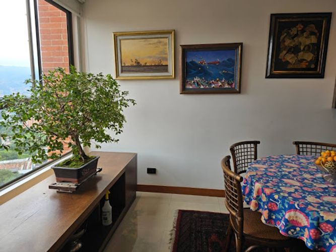 Apartamento de 3 alcobas en venta en Loma De Los Gonzalez, Medellín, 210 m² · foto 15 de 24