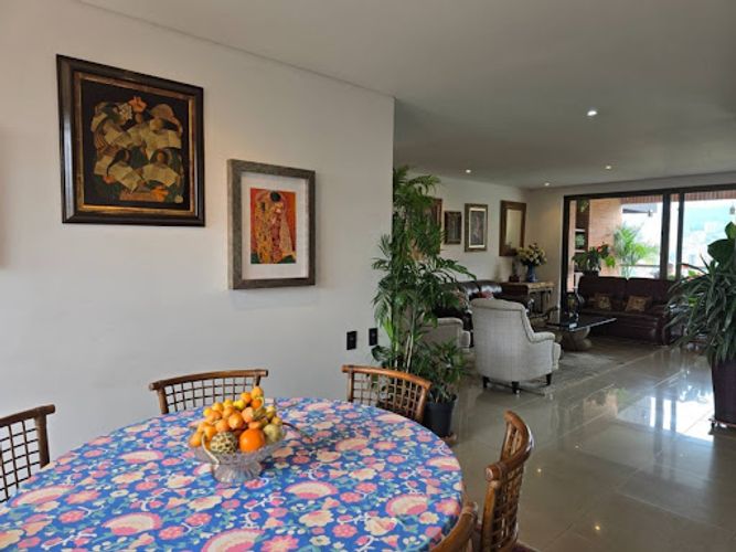 Apartamento de 3 alcobas en venta en Loma De Los Gonzalez, Medellín, 210 m² · foto 16 de 24