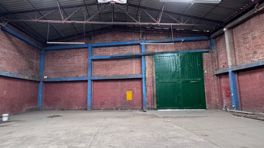 Bodega en arriendo en Flora Industrial, Cali, 2300 m² · foto 10 de 24