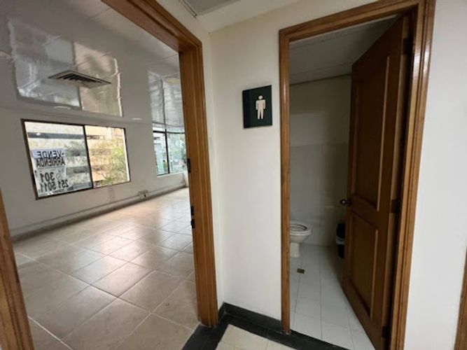 Oficina en venta en Manila, Medellín, 52 m² · foto 10 de 13