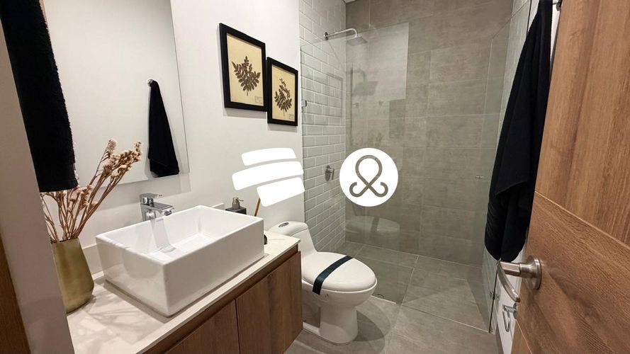 Apartamento de 2 alcobas en venta en El Poblado, Medellín, 76 m² · foto 11 de 13
