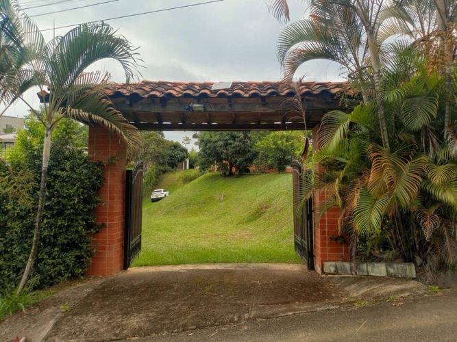Casa de 4 alcobas en venta en Porerito, Jamundí, 400 m² · foto 2 de 17