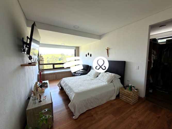 Casa de 5 alcobas en venta en La Ceja · foto 10 de 22