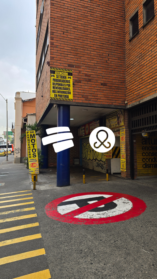 Local en venta en La Candelaria, Medellín, 1689 m² · foto 3 de 18