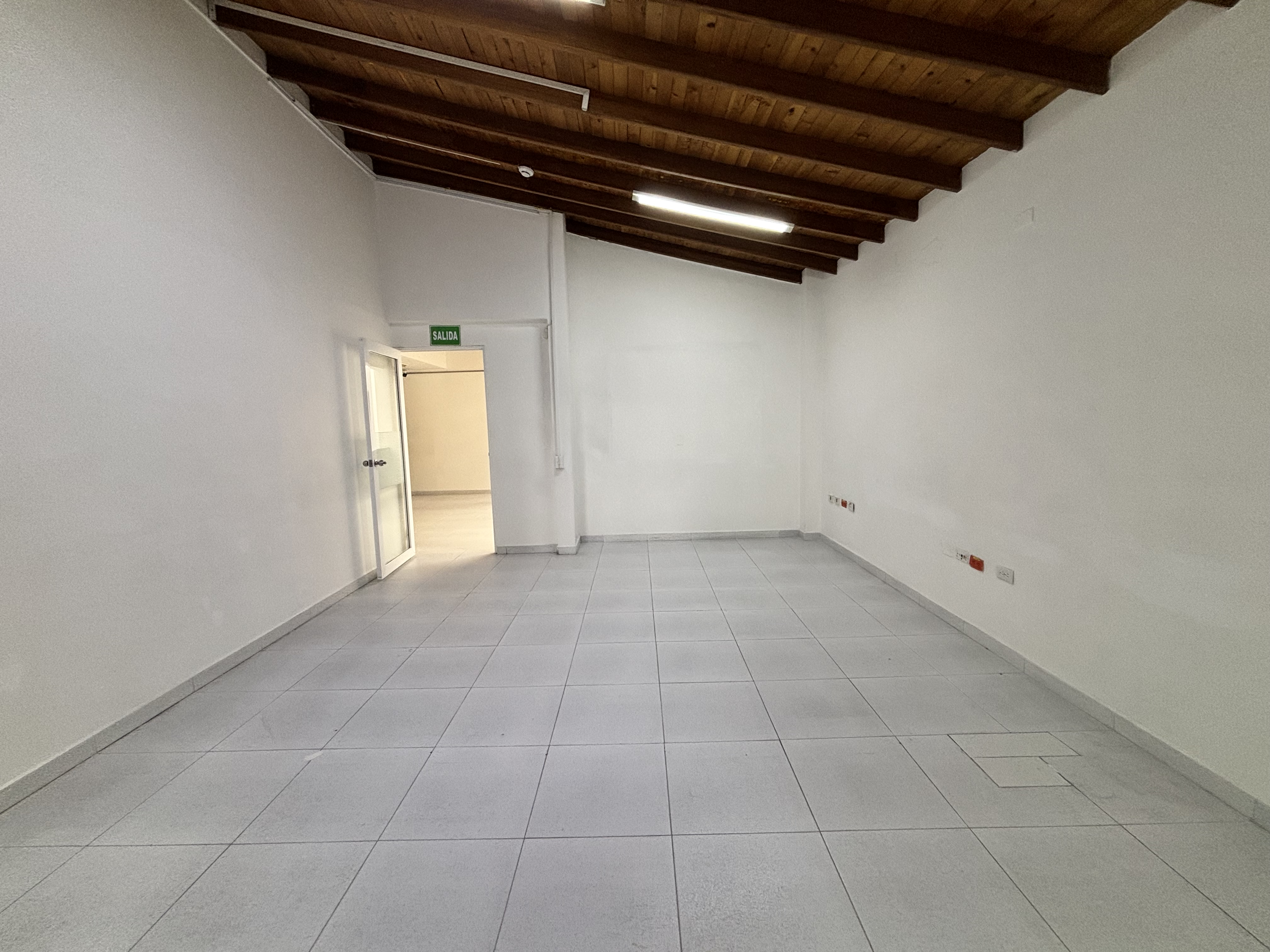 Casa en arriendo en Boston, Medellín · foto 9 de 13
