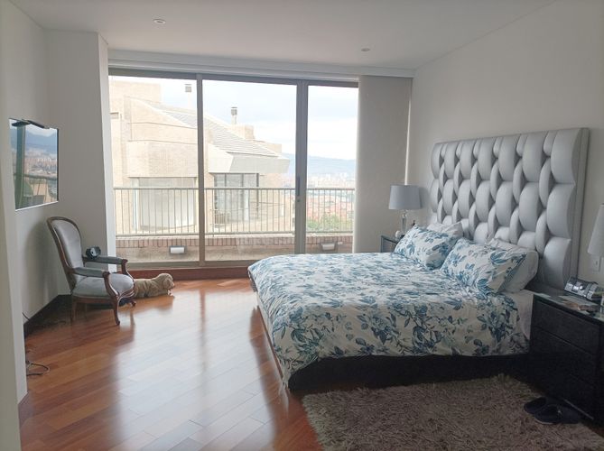 Apartamento de 3 alcobas en venta en Sotileza, Bogotá, 284 m² · foto 9 de 24